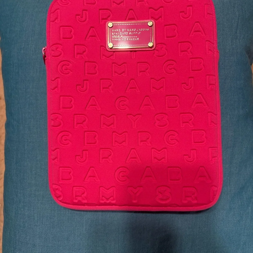 Marc Jacobs Pink Embossed Bag - Picture 2 of 3